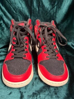 Nike Dunk High SE Tartan Plaid University Red